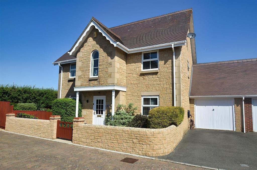 5 bedroom house for sale