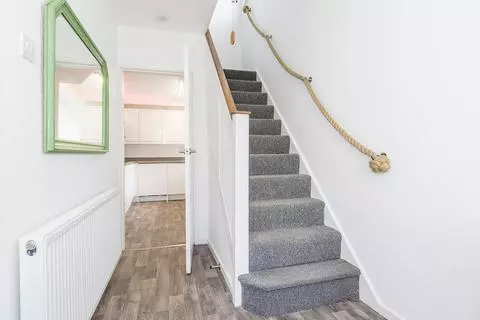 3 bedroom semi-detached house to rent – pohled 5
