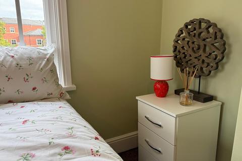 Studio to rent, -23 Friar Gate, Derby, DE1