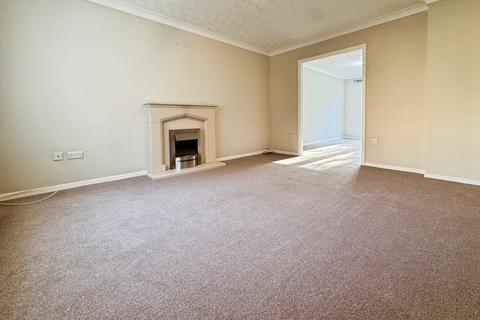 4 bedroom detached house to rent, Lackford Close, Brundall, NORWICH