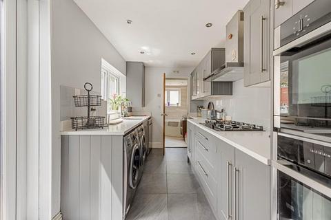 3 bedroom house for sale, Crampton Road, London