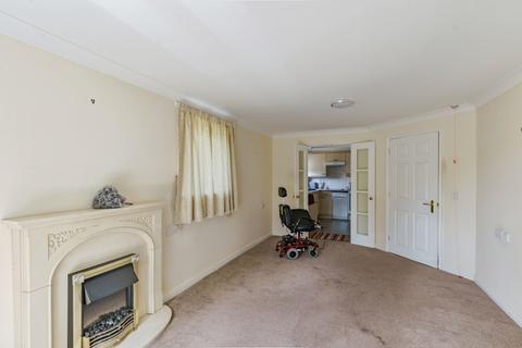 undefined, Castle Court (Tonbridge), Tonbridge TN9