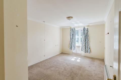 undefined, Castle Court (Tonbridge), Tonbridge TN9