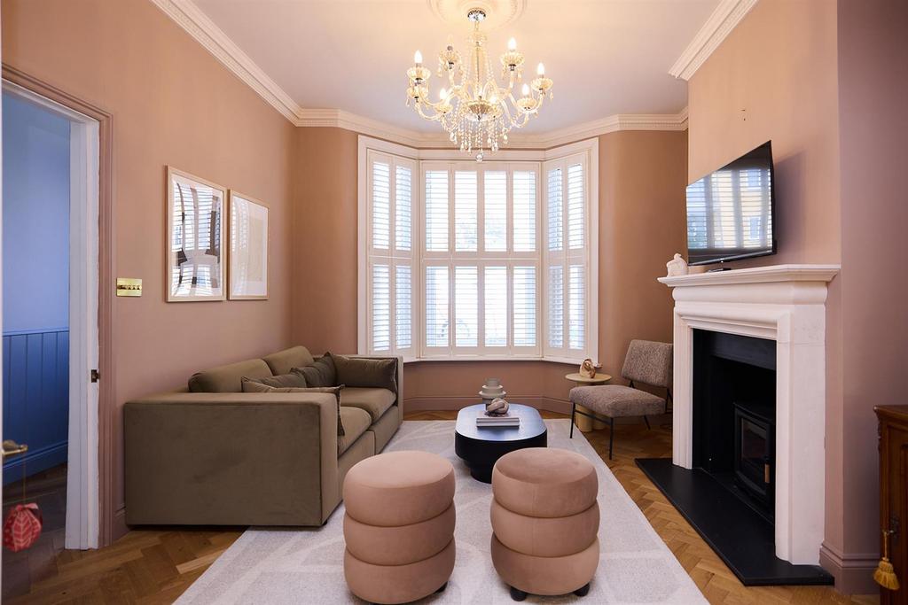 Living room, fireplace