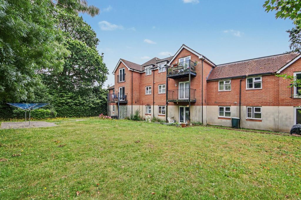 Thornhill Park Road, Southampton SO18