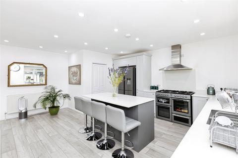 3 bedroom bungalow for sale, Caterham Avenue, Ilford, IG5