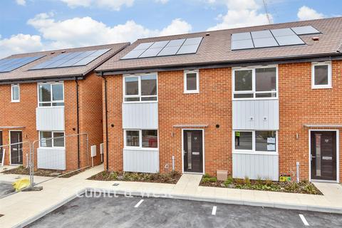 3 bedroom semi-detached house for sale, Beachhead Grove, Worthing, West Sussex