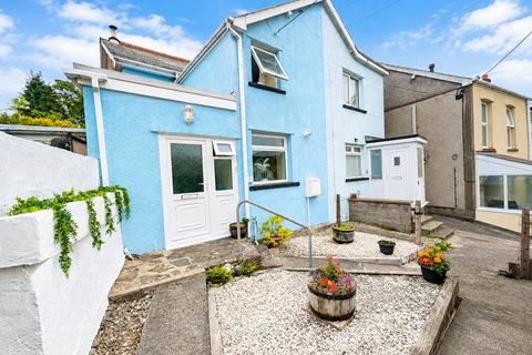 2 bedroom semi-detached house for sale, Pentrepiod Road, Pontnewynydd, Pontypool