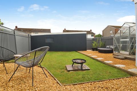 4 bedroom semi-detached house for sale, Pembroke Close, Dinas Powys
