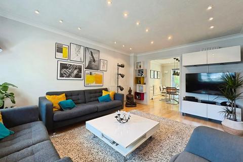4 bedroom detached house for sale, Panters, Swanley, BR8 7RW