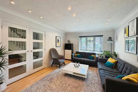 4 bedroom detached house for sale, Panters, Swanley, BR8 7RW