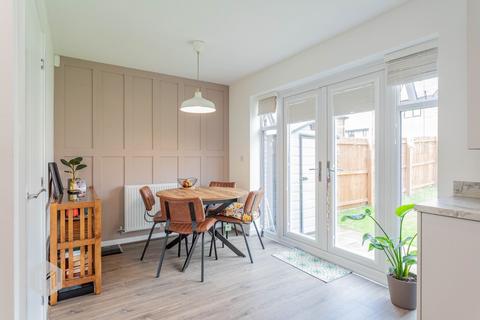3 bedroom semi-detached house for sale, Damask Close, Worsley, M28