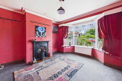3 bedroom semi-detached house for sale, Ghyll Wood Drive, Bingley