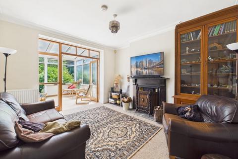 3 bedroom semi-detached house for sale, Ghyll Wood Drive, Bingley