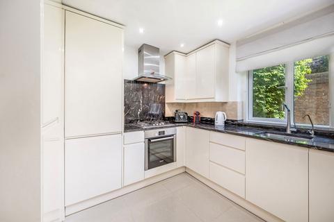2 bedroom flat for sale, Clandon Gardens, London N3