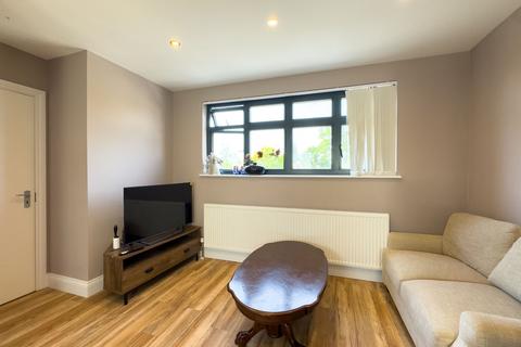 1 bedroom apartment to rent, Fairmead Crescent, Edgware, HA8