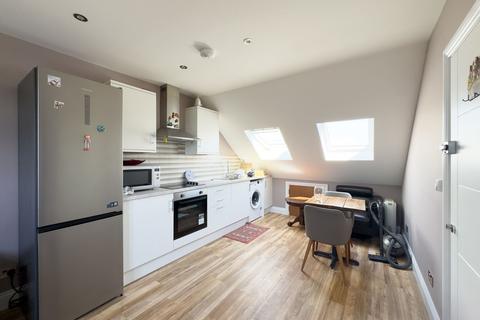 1 bedroom apartment to rent, Fairmead Crescent, Edgware, HA8