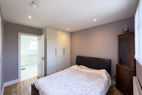 1 bedroom apartment to rent, Fairmead Crescent, Edgware, HA8