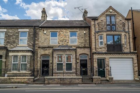 2 bedroom house for sale, Barbican Road, York, YO10 5AA