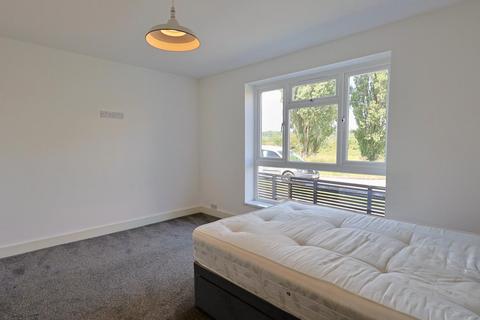 2 bedroom flat to rent, Hayton Green, Coventry CV4