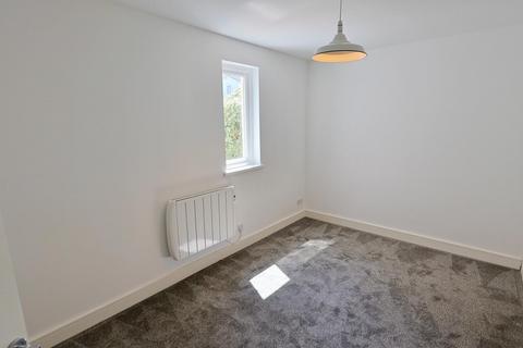 2 bedroom flat to rent, Hayton Green, Coventry CV4