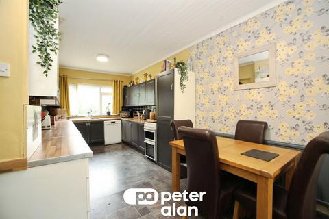 3 bedroom detached bungalow for sale, Bryn Road, Pontllanfraith, Blackwood