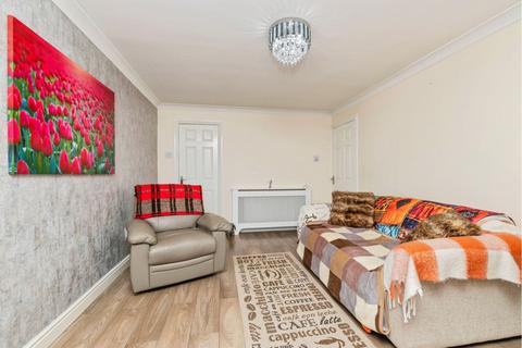 2 bedroom ground floor flat for sale, Maree Close, Sunderland, SR3