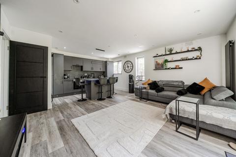 undefined, Beachborough Road, Bromley, Kent