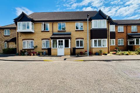 2 bedroom flat for sale, Kimbolton Court, Peterborough