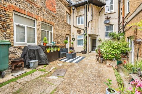 2 bedroom apartment for sale, Church Hill, Newhaven