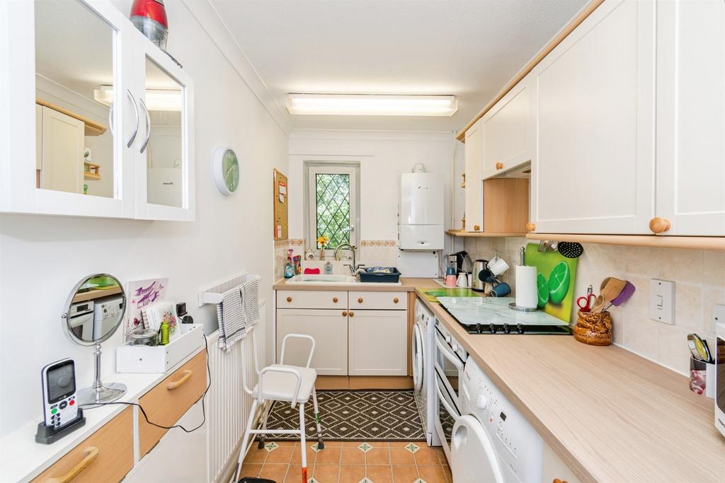 Odiham Close, Southampton - View 3