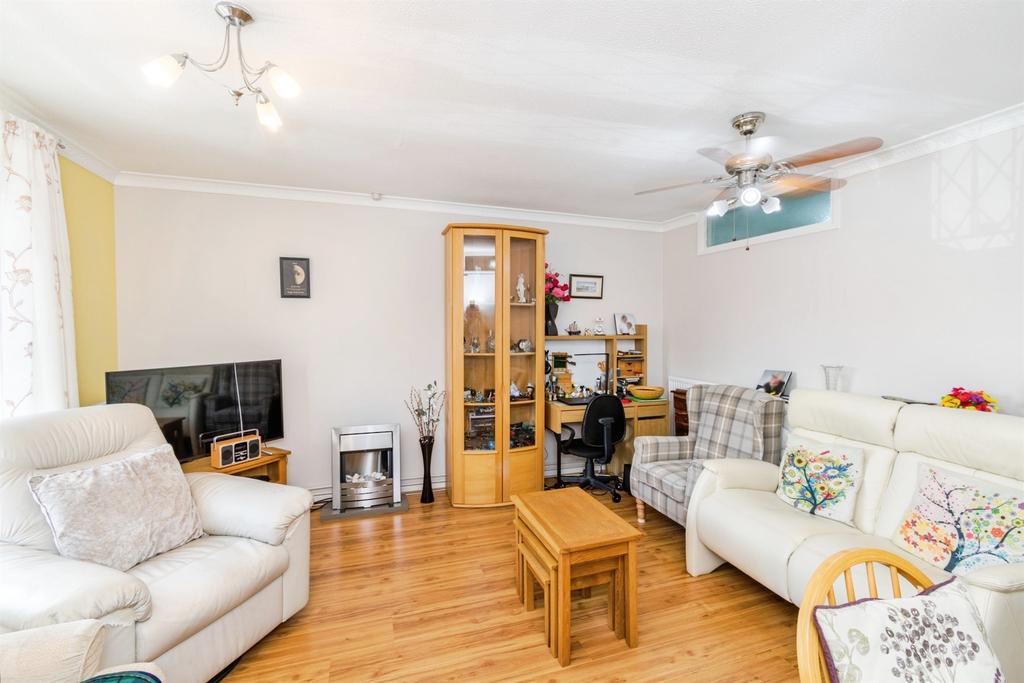 Odiham Close, Southampton - View 6