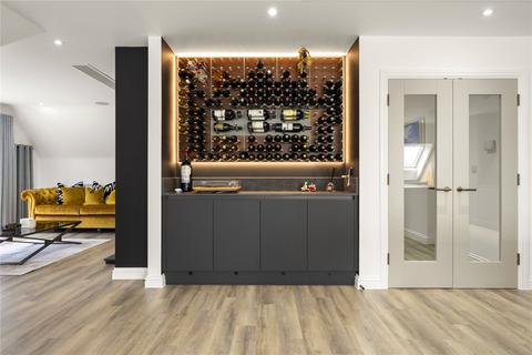 3 bedroom penthouse for sale, White Lion Gate, Cobham, KT11