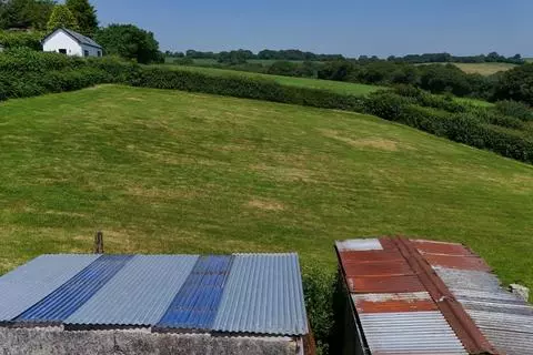 4 bedroom farm house for sale - View 3