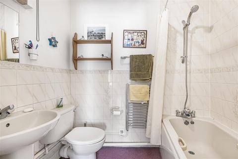 3 bedroom end of terrace house for sale, Norwich Street, Cambridge CB2