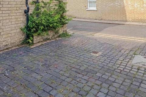 3 bedroom end of terrace house for sale, Norwich Street, Cambridge CB2
