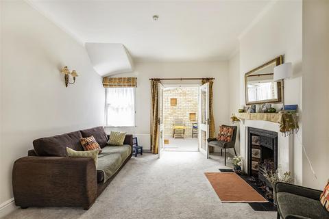 3 bedroom end of terrace house for sale, Norwich Street, Cambridge CB2