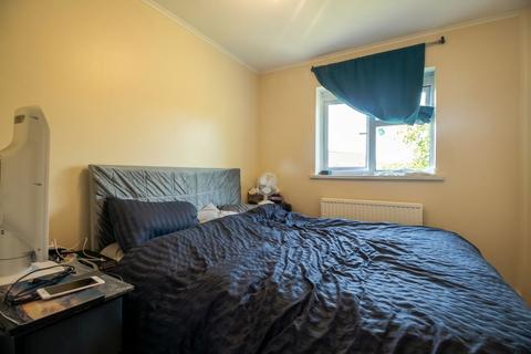 1 bedroom flat for sale, Bushy Royds, Ashford TN24
