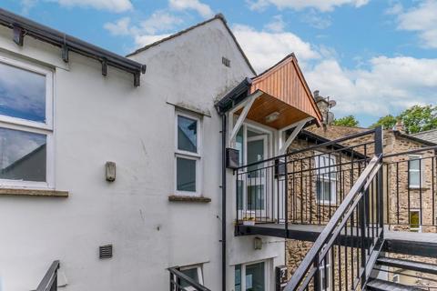 2 bed flat/apartment for rent in 8 Websters Yard, Highgate, Kendal