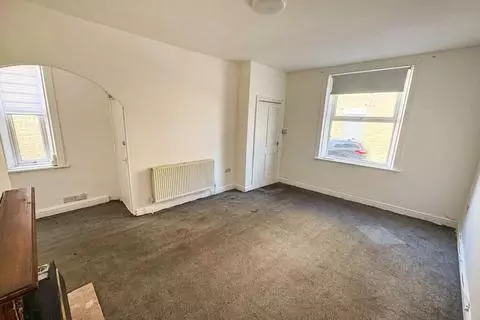 1 bedroom end of terrace house for sale - View 2