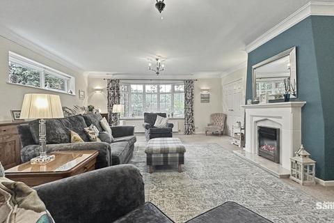 4 bedroom detached bungalow for sale, Lindhurst Lane, Mansfield, NG18