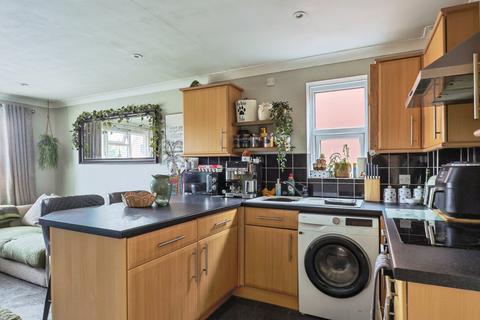 1 bedroom flat for sale, Rosemary Gardens, Poole, Dorset, BH12