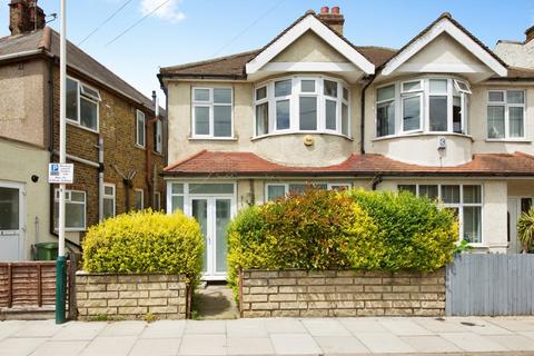 Palm Road, ROMFORD, Essex, RM7