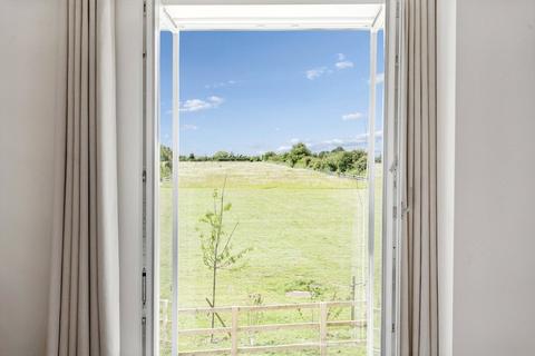 4 bedroom semi-detached house for sale, Hay Barn, Sturt Farm Courtyard, Oxford Road, Burford, Oxfordshire, OX18