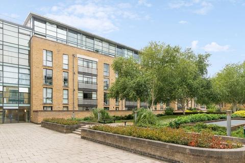 Ferry Lane, Brentford TW8