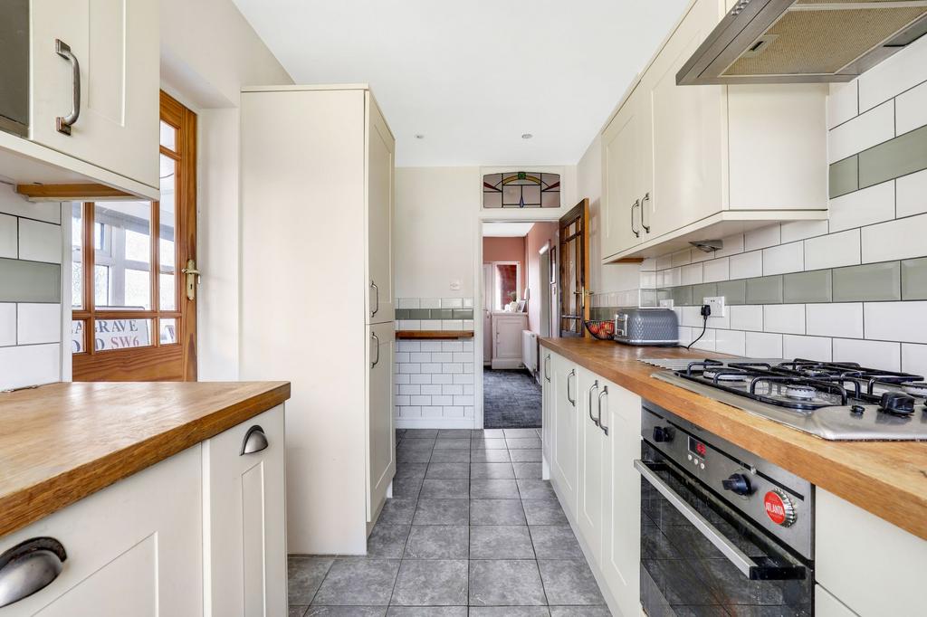 Grange Road, Nottingham NG10 - View 4