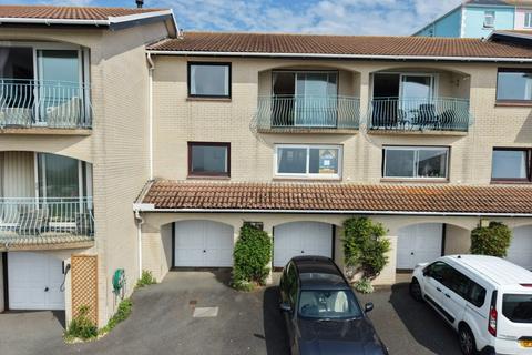 2 bedroom flat for sale, Flat 6, Bay Court, Wheelers Bay Road, Ventnor, Isle Of Wight