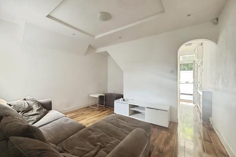 2 bedroom terraced house for sale, Chargeable Street, London E16