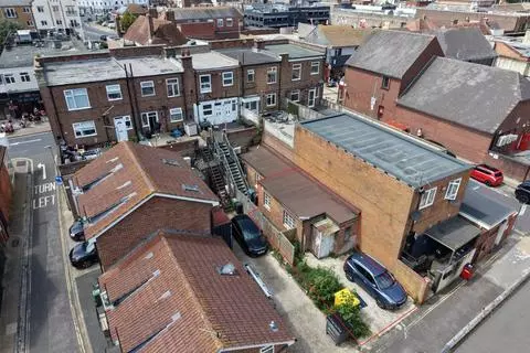 3 bedroom property with land for sale
