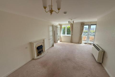 1 bedroom retirement property for sale, Flat 49, Highview Court, 46 Wortley Road, Highcliffe, Christchurch, Dorset